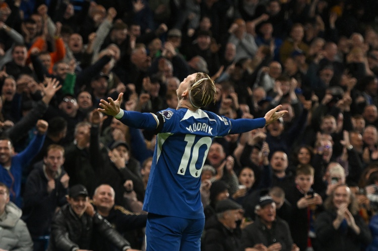 礦工CEO：穆德里克需要教練多花時(shí)間來栽培，他能成倍回報(bào)你