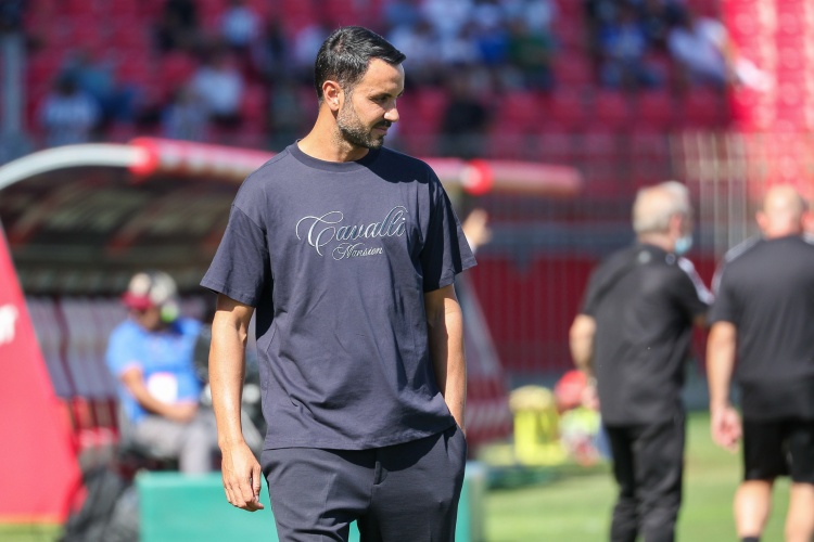 全市場：接班莫塔，博洛尼亞有意聘請蒙扎主帥帕拉迪諾執(zhí)教