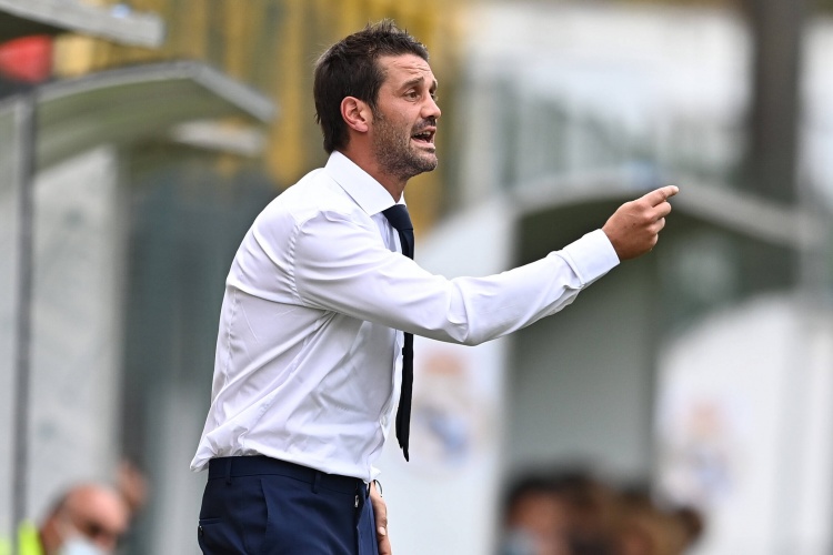 意天空：阿賈克斯希望邀請齊沃擔任助教，并看好他未來成為主帥