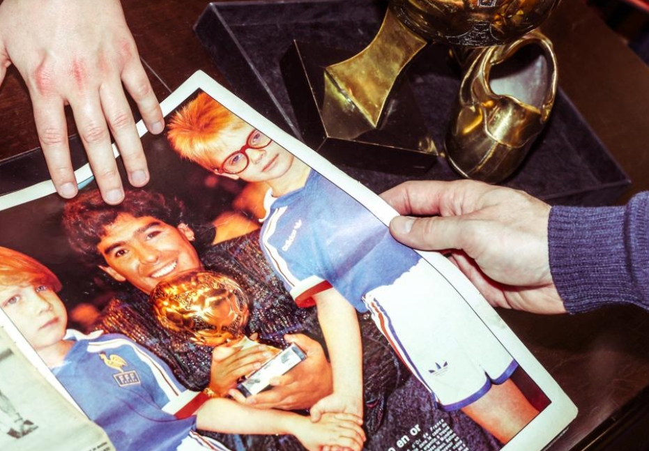 ESPN：馬拉多納被盜的世界杯金球獎(jiǎng)獎(jiǎng)杯現(xiàn)身法國(guó)拍賣行