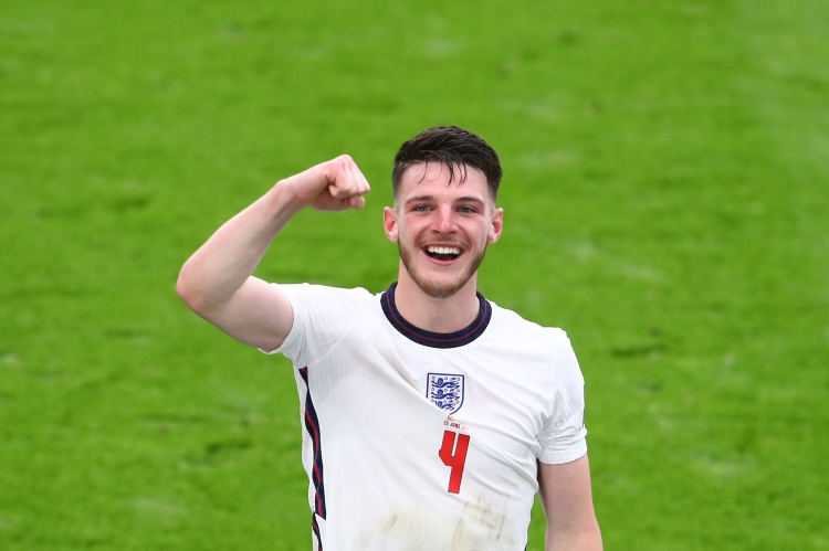 阿什利-揚：我會讓賴斯、貝林厄姆以及福登出任英格蘭的中場